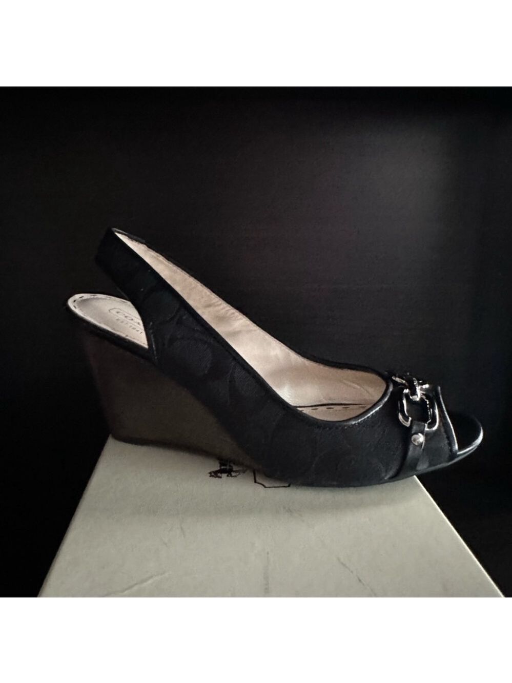 COACH CYNTHIA 12CM SIGNAURE BLACK
WEDGE SANDAL SHOES 9.5/M NIB - Picture 3 of 6